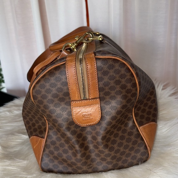CELINE MCDAM DUFFLE BAG .. Excellent condition - Picture 3 of 7